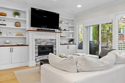 148 Athens St #1