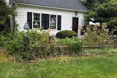 23 Russell Mills Rd 1
