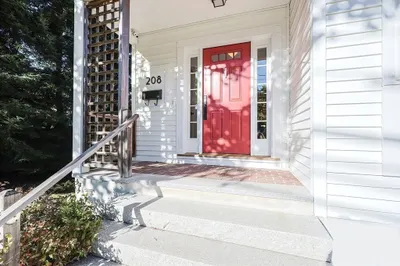 208 Hunnewell Street 1