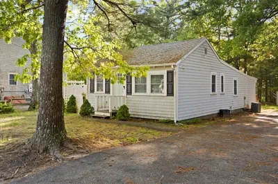 50 Lake Dr 1