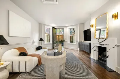 216 Commonwealth Ave #1