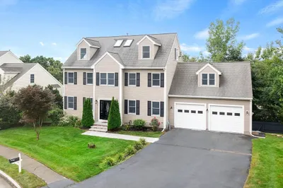 8 Mawn Drive 1