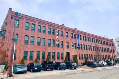 24 Roland St 1