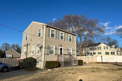 900 Boston Rd