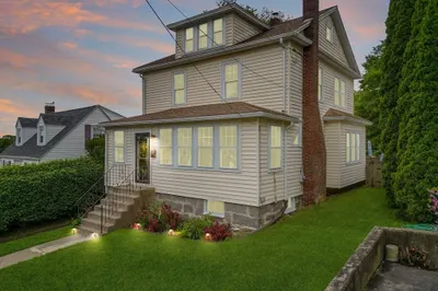 18 Genevieve Rd