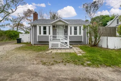 2 Fremont Rd