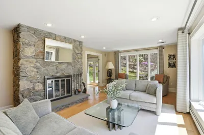 119 Lazell St 1