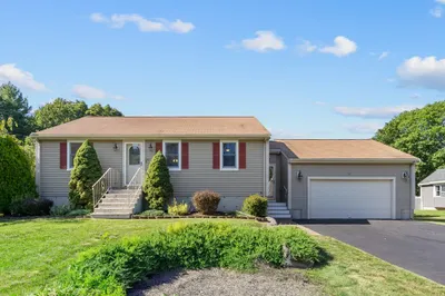 542 Summer St 1