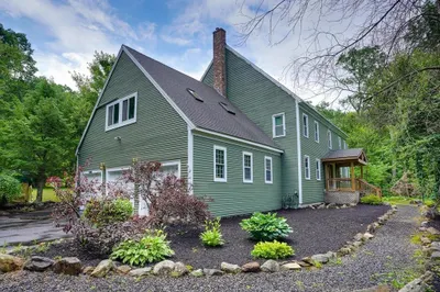 144 Parmenter Road 1