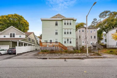 8 Hooper St