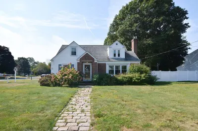 27 William Ave 1