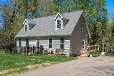 9 Lois Ln 1