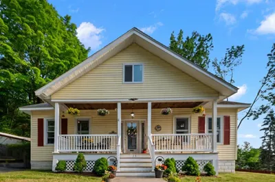 15 Victor St