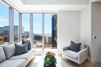 135 Seaport Blvd #808