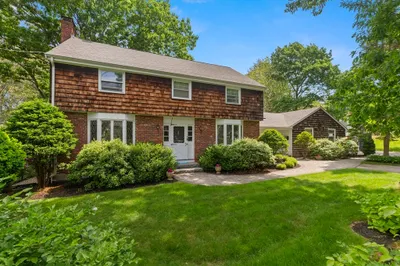 8 Highwood Rd 1