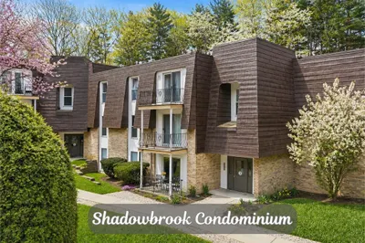 3 Shadowbrook Ln #3 1