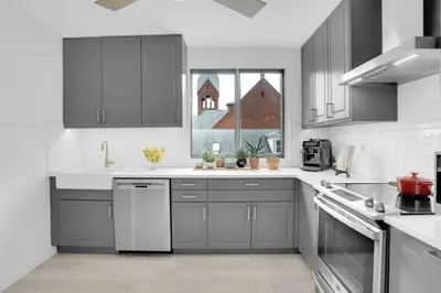8 Ashland St #3L