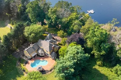 83 River Rd 1