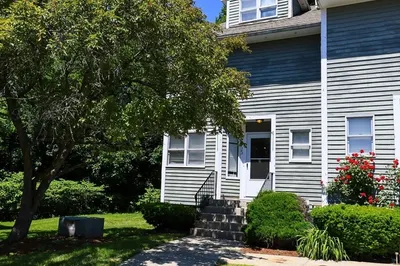 34 FArmlAnd Rd #A