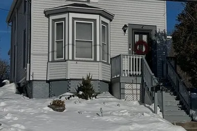 7 Adams Avenue