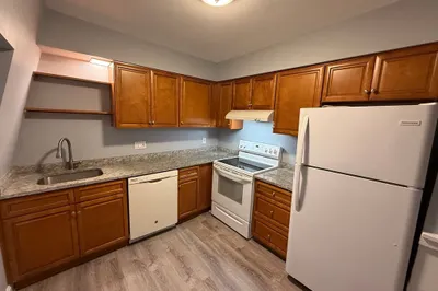 12 Essex Street #3 1