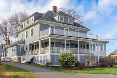 4 Bay View Ave