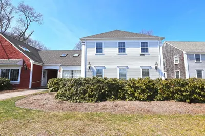 314 Gifford St #6&8