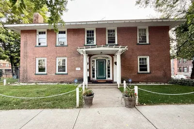 54 Ridgewood Pl 1