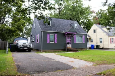 231 Rosewell St 1