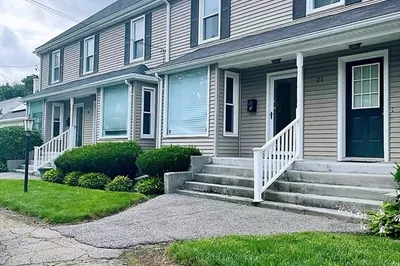 21 Hartwell St #3