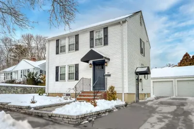 65 Brewster Rd
