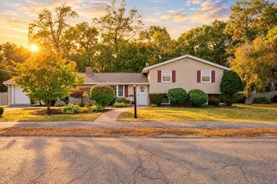48 Catherine Dr 1