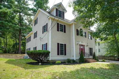 2 Hilltop Dr