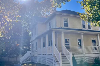 23 Fairview Ave