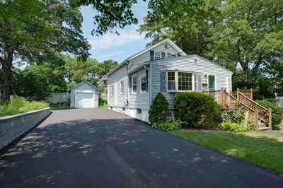9 Harriett Ave 1