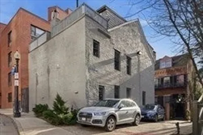 2 Lyndeboro Place #1 1
