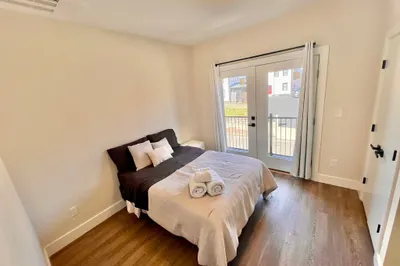 20 Woburn St #201