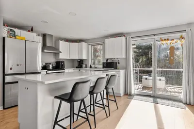 33 Michael Rd