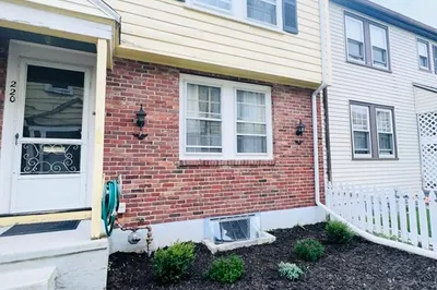 220 Quincy Shore Drive #220