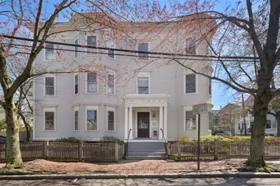 24 Ellsworth Ave #1 1