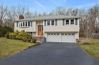 54 Alida Rd
