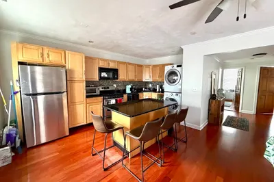94 Florida Street #3 1