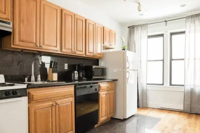 90 Warrenton St #8 1