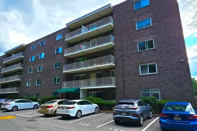18 Hamilton Road #308