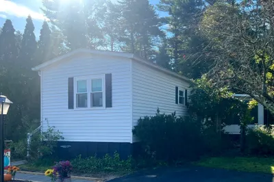 8 Jefferson Way 1