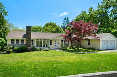 2 Terrace Dr 1