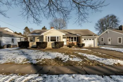 31 Webster Ave