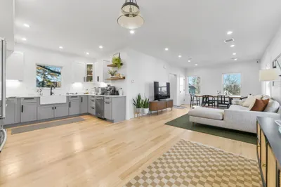 17 Akron St #2 1