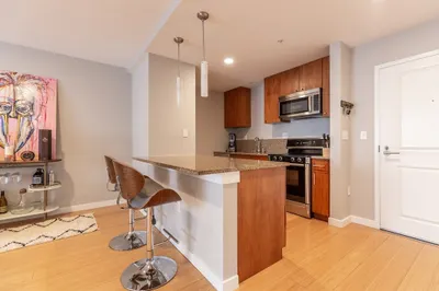 16 Miner St #306