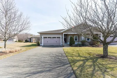 2 Emerson Ln #2 1